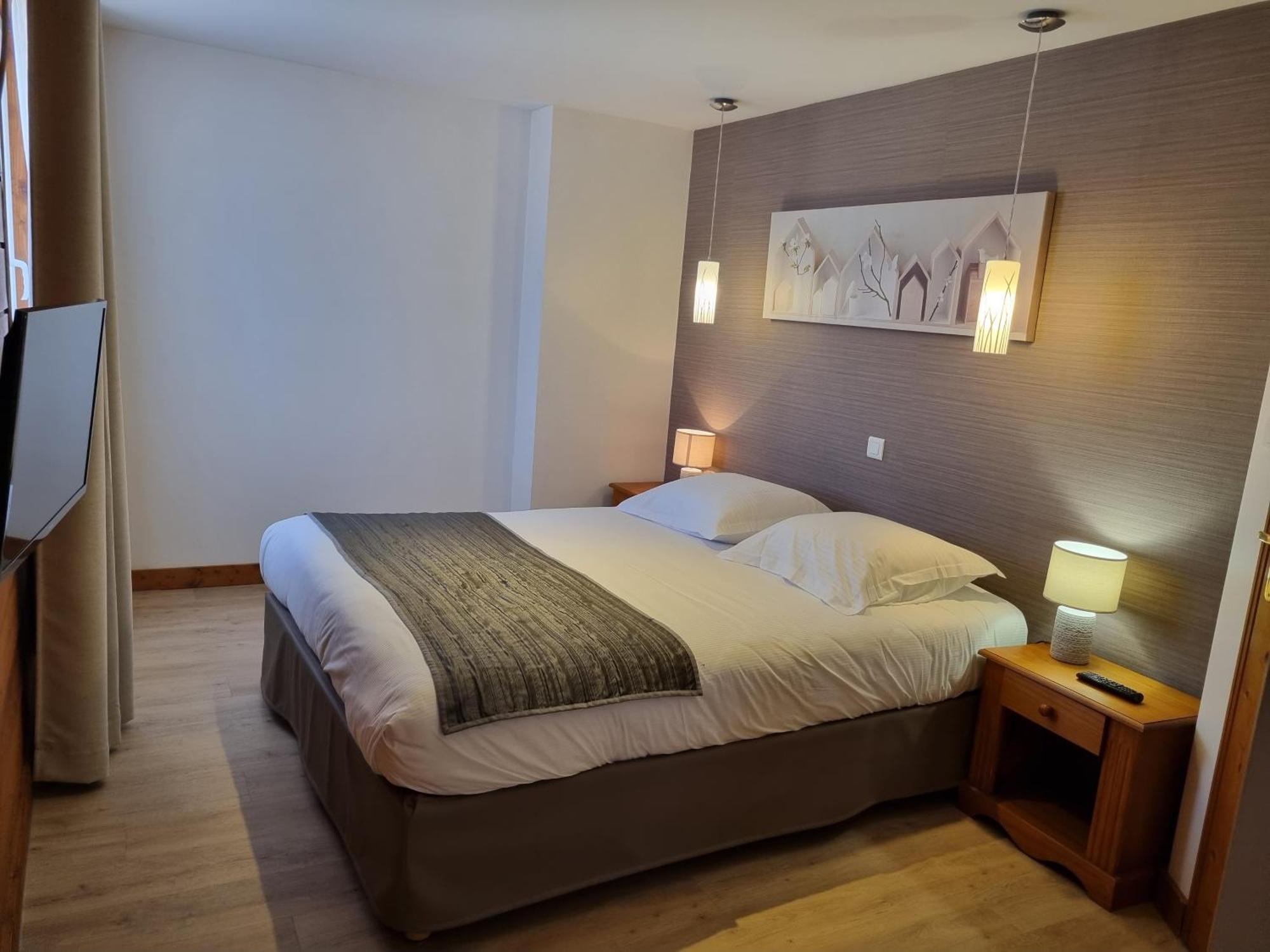 Hotel Saint-Pierre Pontarlier Eksteriør bilde